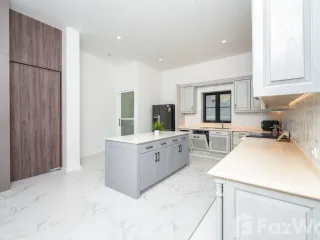 For sale 5 Beds villa in Mueang Phuket, Phuket