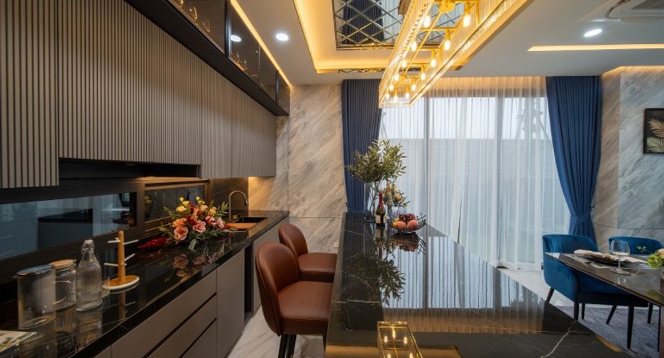 À vendre 5 chambres maison à East Pattaya, Pattaya