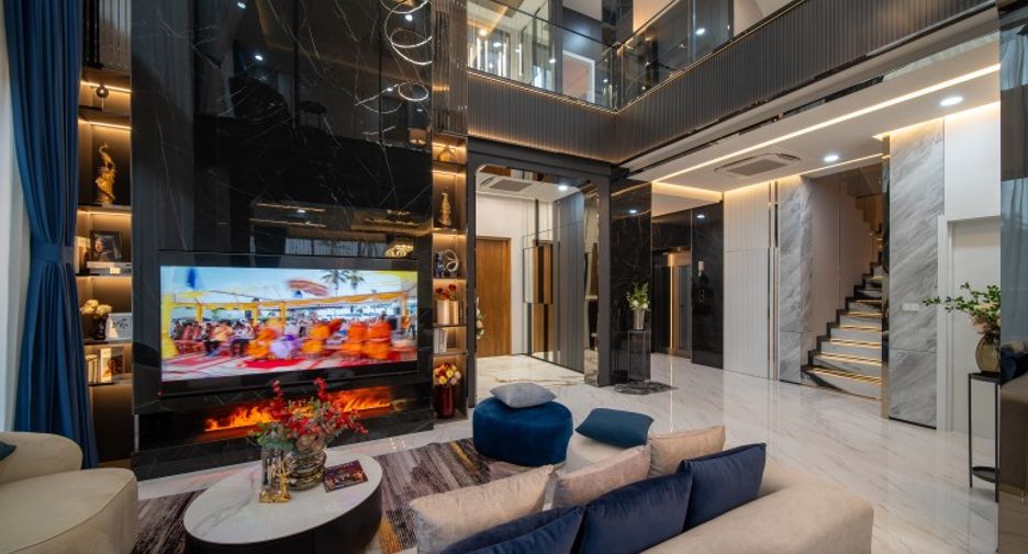 À vendre 5 chambres maison à East Pattaya, Pattaya