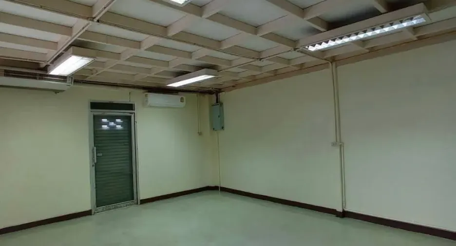 出租 仓库 在 Suan Luang, 曼谷