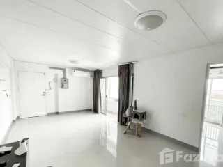 For sale 2 bed condo in Lat Phrao, Bangkok