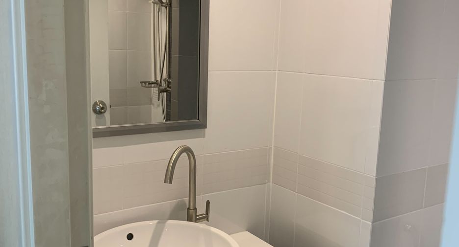 For sale 1 Beds condo in Don Mueang, Bangkok