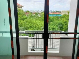For sale 2 Beds condo in Lat Phrao, Bangkok