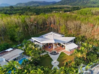 For rent 5 Beds villa in Thalang, Phuket