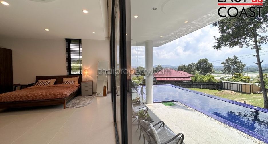 For sale 4 bedrooms house in Bang Lamung, Chonburi