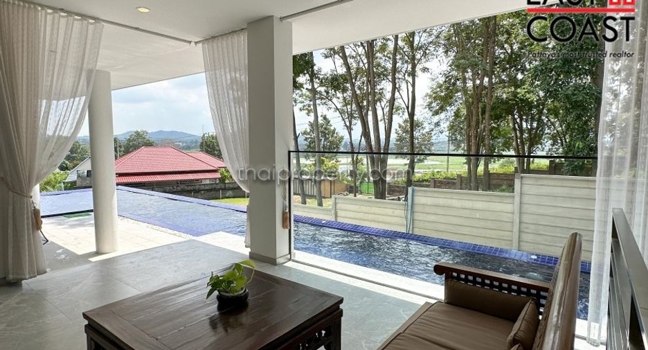 For sale 4 bedrooms house in Bang Lamung, Chonburi