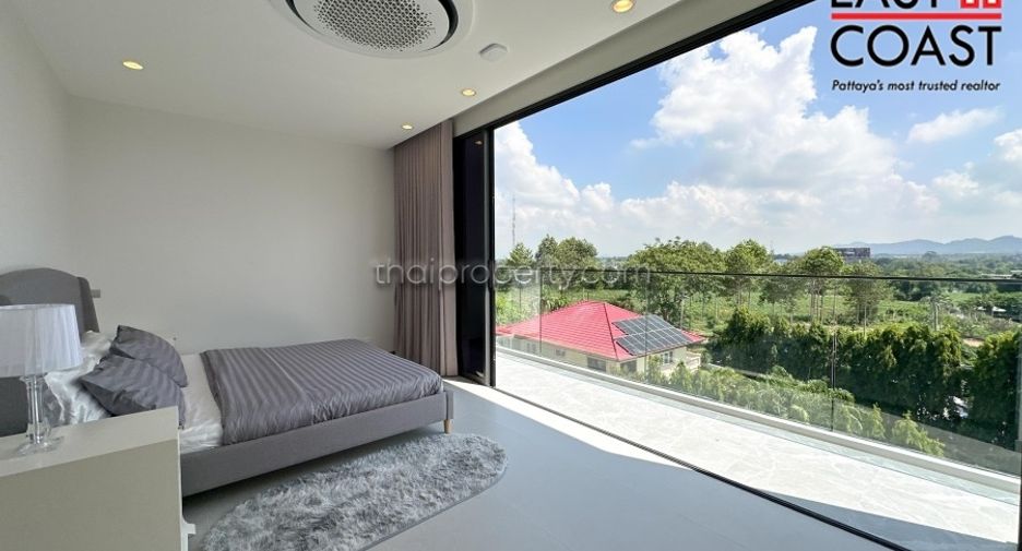 For sale 4 bedrooms house in Bang Lamung, Chonburi