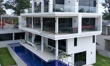 For sale 4 bed house in Bang Lamung, Chonburi