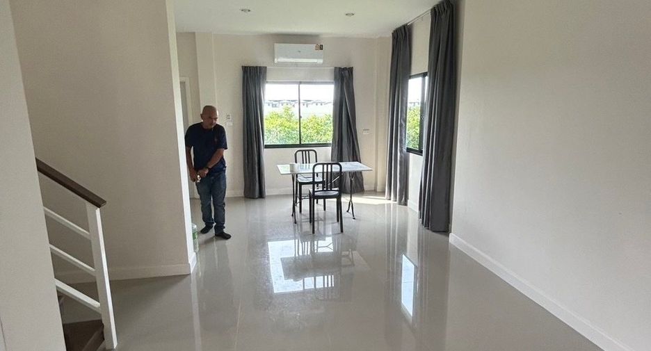 For rent 3 Beds house in Lam Luk Ka, Pathum Thani