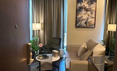 For sale 1 bed condo in Khlong Toei, Bangkok