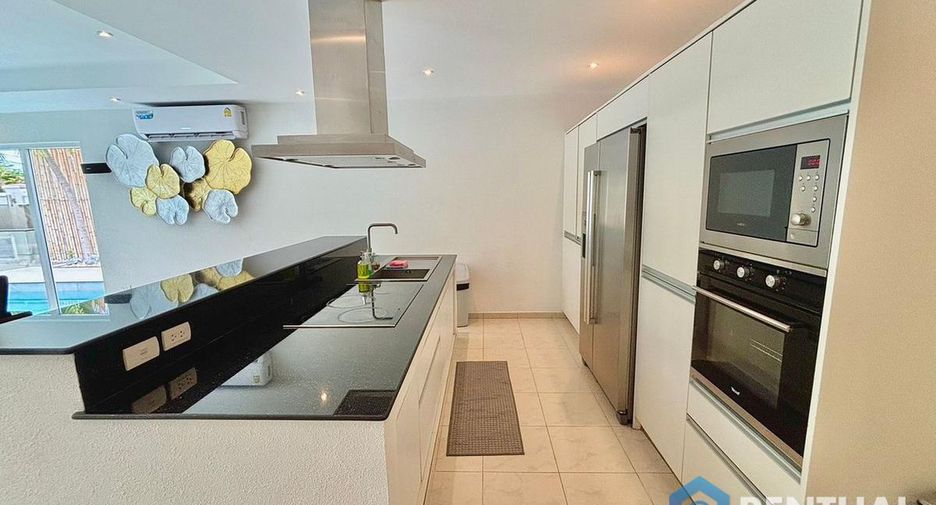 Haus zum Kauf mit 4 Zimmer in Bang Lamung, Chonburi