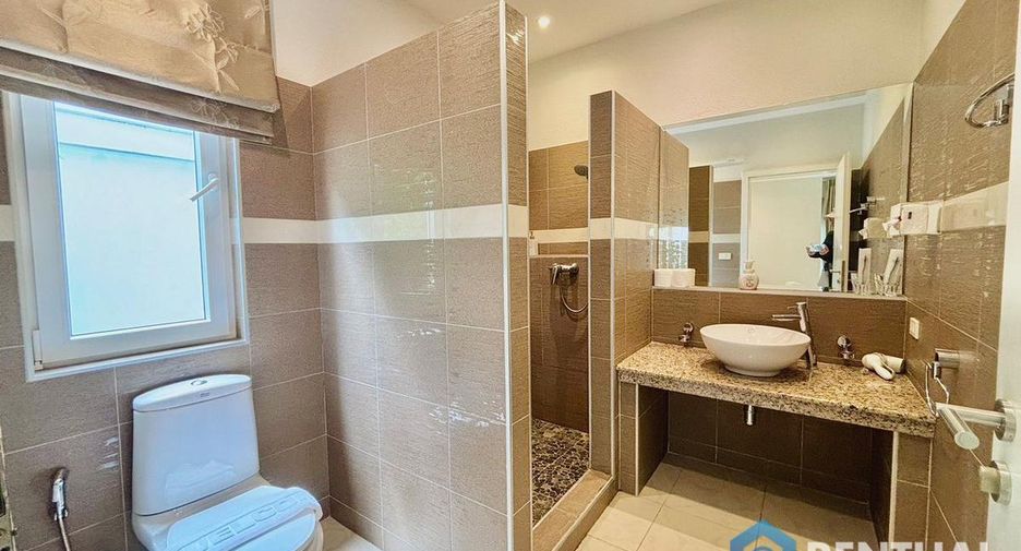 Haus zum Kauf mit 4 Zimmer in Bang Lamung, Chonburi