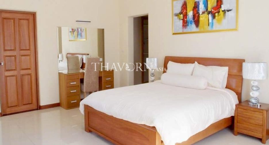 Haus zum Kauf mit 4 Zimmer in Bang Lamung, Chonburi