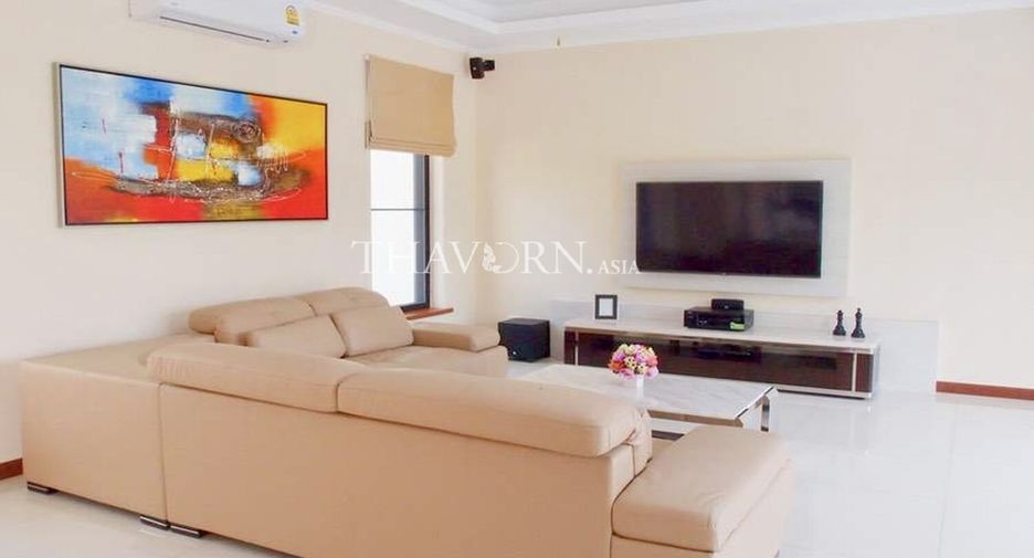 Haus zum Kauf mit 4 Zimmer in Bang Lamung, Chonburi