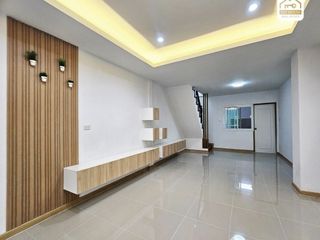 For sale 2 bed townhouse in Lat Phrao, Bangkok