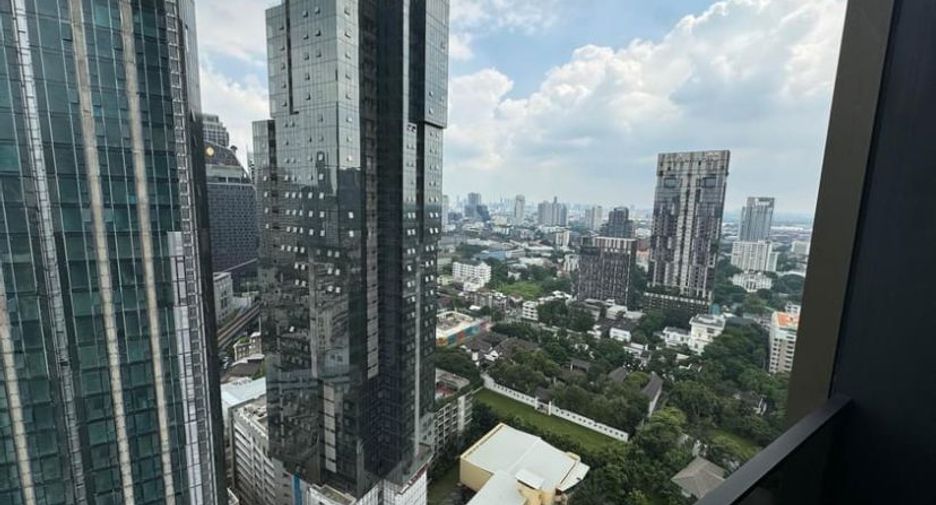 For rent 1 bed condo in Khlong Toei, Bangkok