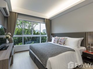 For rent 2 Beds condo in Huai Khwang, Bangkok