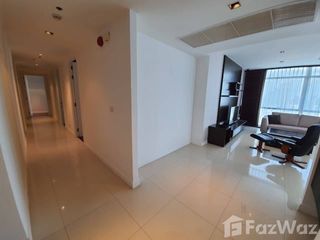 For rent 3 bed condo in Pathum Wan, Bangkok