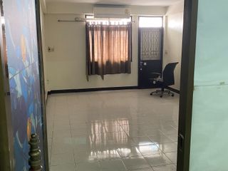 For rent 4 Beds townhouse in Bang Khun Thian, Bangkok