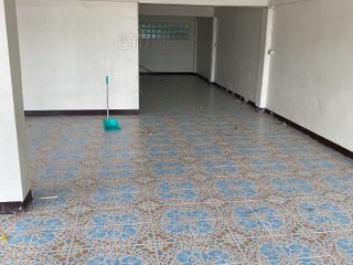 For rent 4 Beds townhouse in Bang Khun Thian, Bangkok