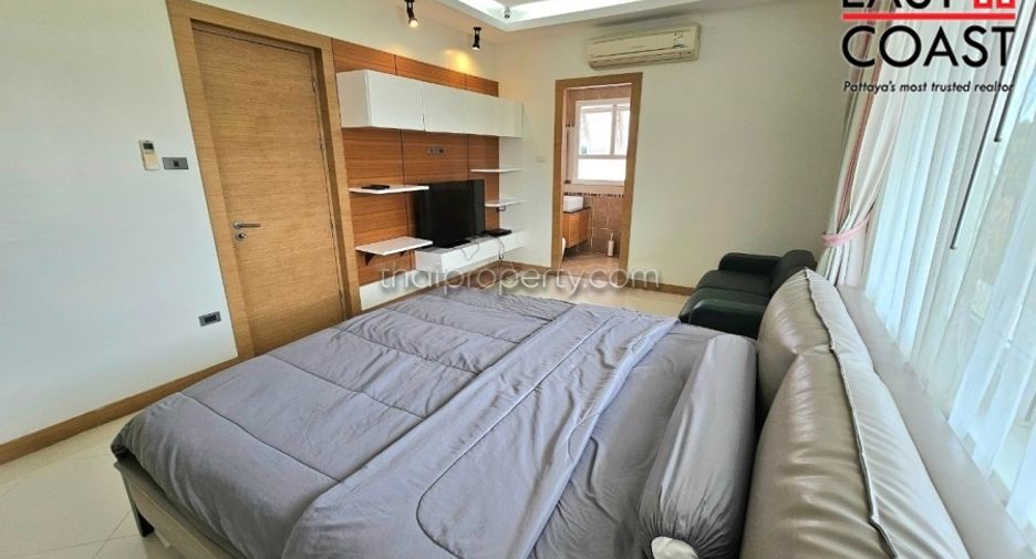 For rent 4 bedrooms house in East Pattaya, Pattaya