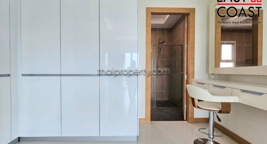 For rent 4 bedrooms house in East Pattaya, Pattaya