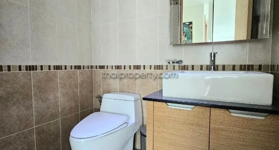 For rent 4 bedrooms house in Bang Lamung, Chonburi