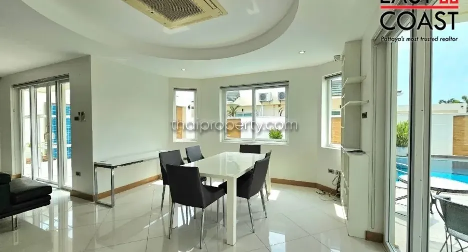 For rent 4 bedrooms house in Bang Lamung, Chonburi