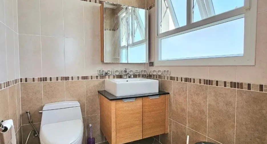 For rent 4 bedrooms house in Bang Lamung, Chonburi