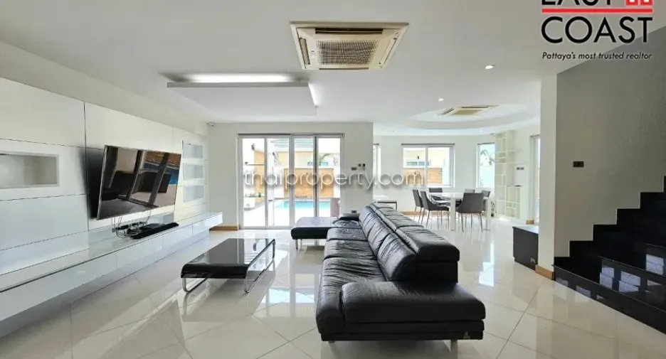 For rent 4 bedrooms house in Bang Lamung, Chonburi