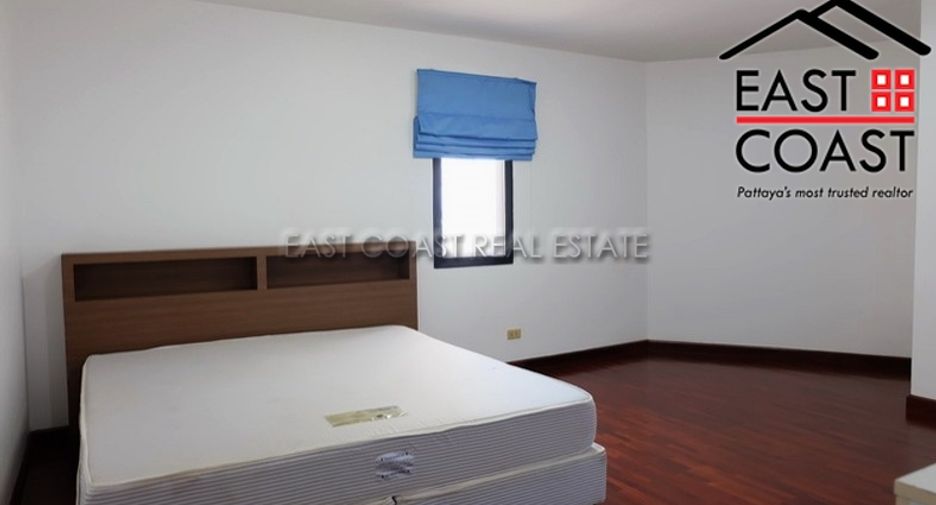 For rent 3 bedrooms condo in Bang Lamung, Chonburi