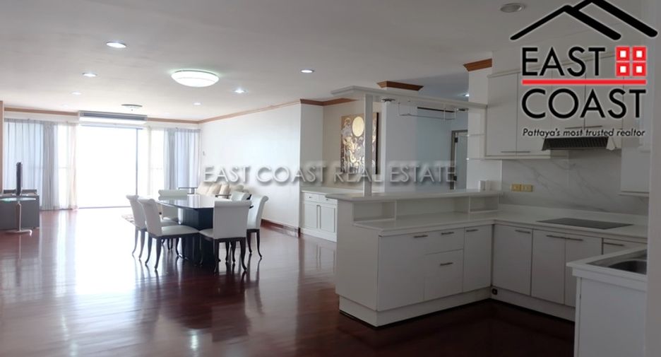 For rent 3 bedrooms condo in Bang Lamung, Chonburi