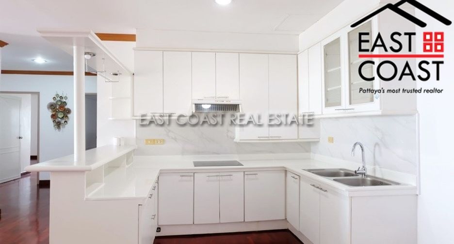 For rent 3 bedrooms condo in Bang Lamung, Chonburi