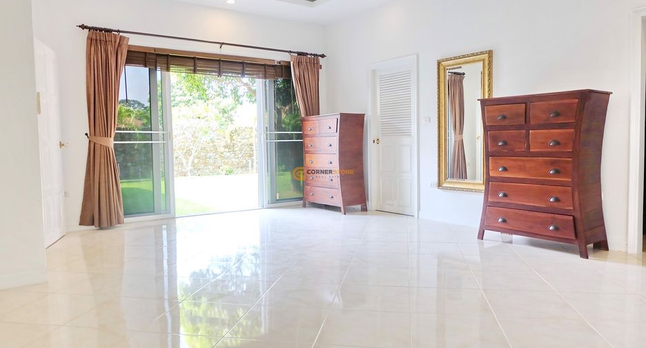 For sale 5 bed house in Bang Lamung, Chonburi