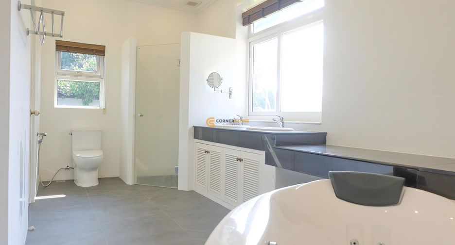 For sale 5 bed house in Bang Lamung, Chonburi