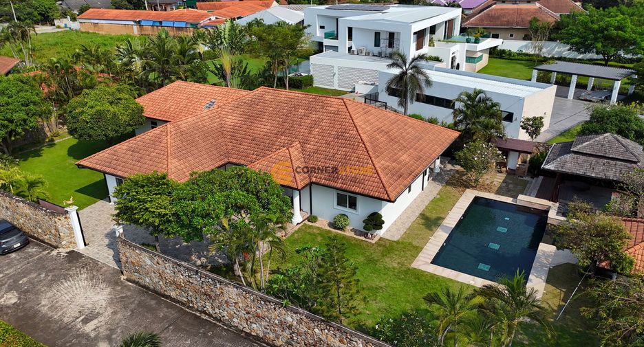 For sale 5 bed house in Bang Lamung, Chonburi