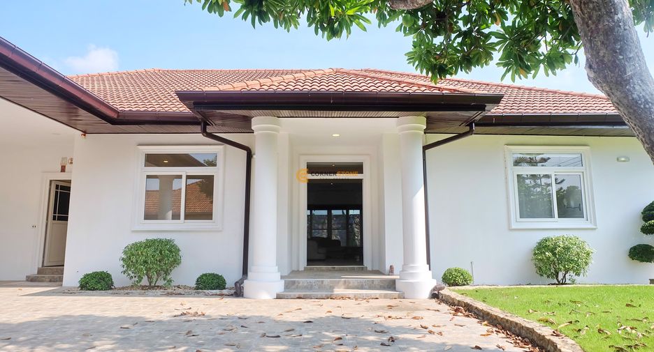 For sale 5 bed house in Bang Lamung, Chonburi