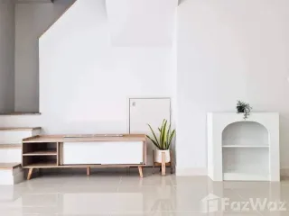 For rent 3 bed townhouse in Mueang Pathum Thani, Pathum Thani