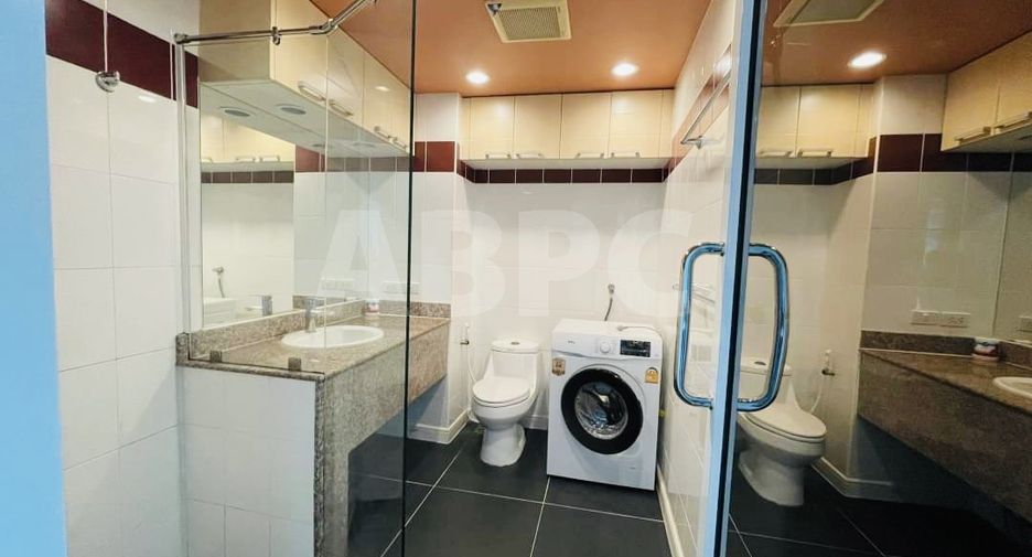 For sale 1 bed condo in Pratumnak, Pattaya