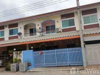 For rent 3 Beds townhouse in Nong Chok, Bangkok