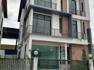 For sale office in Thawi Watthana, Bangkok