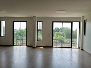 For sale office in Thawi Watthana, Bangkok