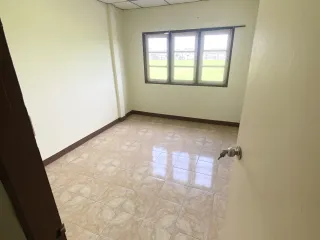 For rent 2 Beds townhouse in Nong Chok, Bangkok
