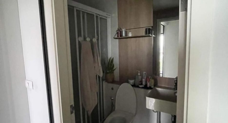 For sale スタジオ condo in Chom Thong, Bangkok
