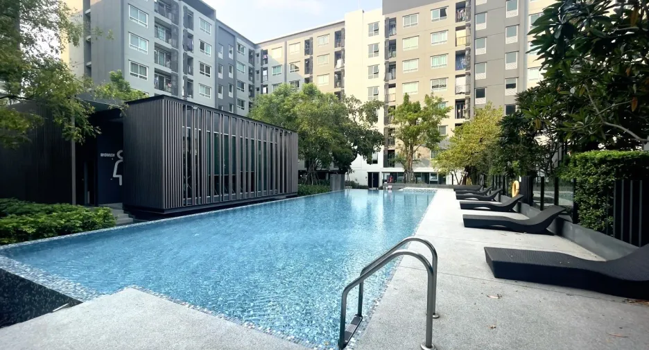 For sale 1 Beds condo in Chom Thong, Bangkok