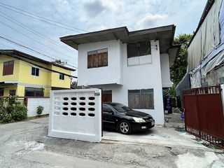 For sale 2 Beds house in Thon Buri, Bangkok