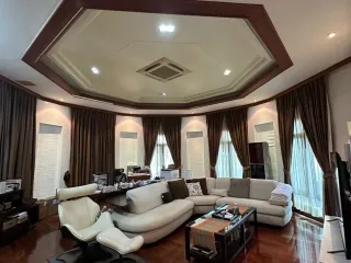 For sale 5 bed house in Khlong Sam Wa, Bangkok