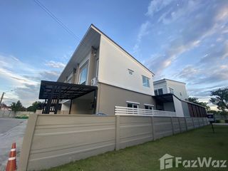 For sale 3 bed townhouse in Nong Khaem, Bangkok