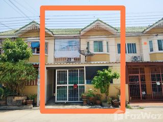 For sale 3 bed townhouse in Bang Khun Thian, Bangkok