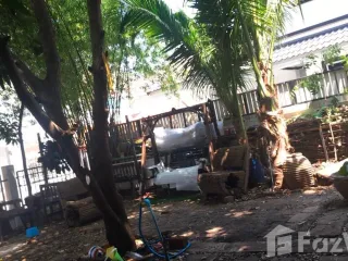 For sale 3 bed townhouse in Khlong Sam Wa, Bangkok